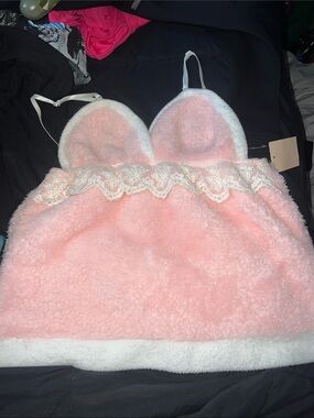 Plush Pink Lace-Trim Sleep Cami with White Accents
